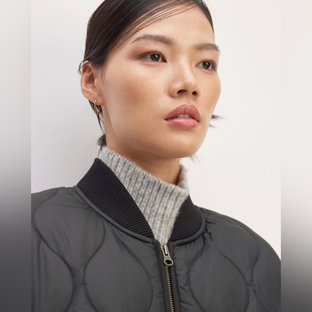 Everlane Renew Long Liner Coat in Black (M) - Picture 6 of 10